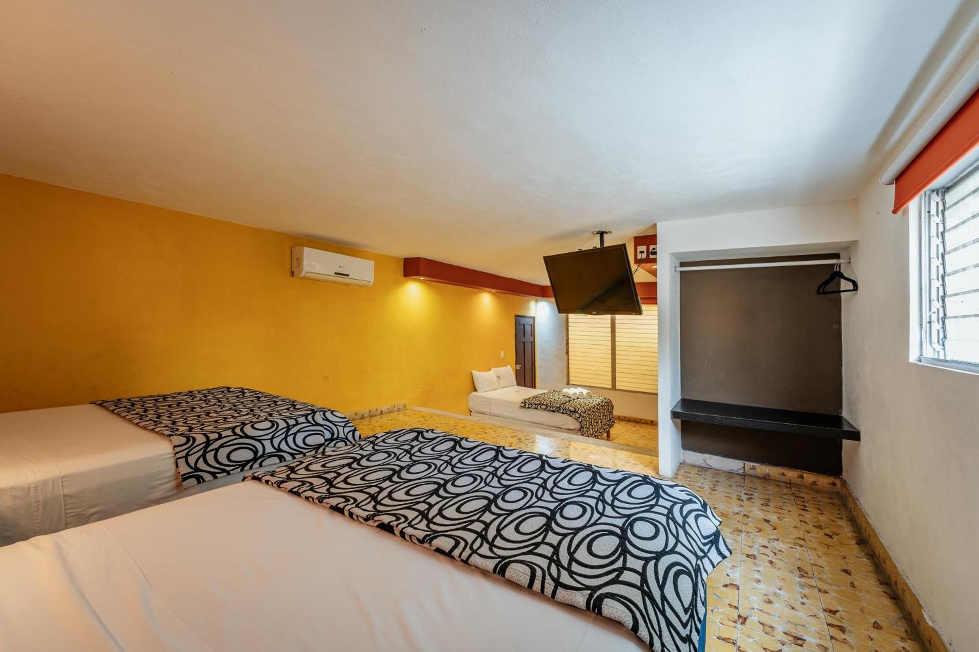 Hotel Santiago Merida Luaran gambar